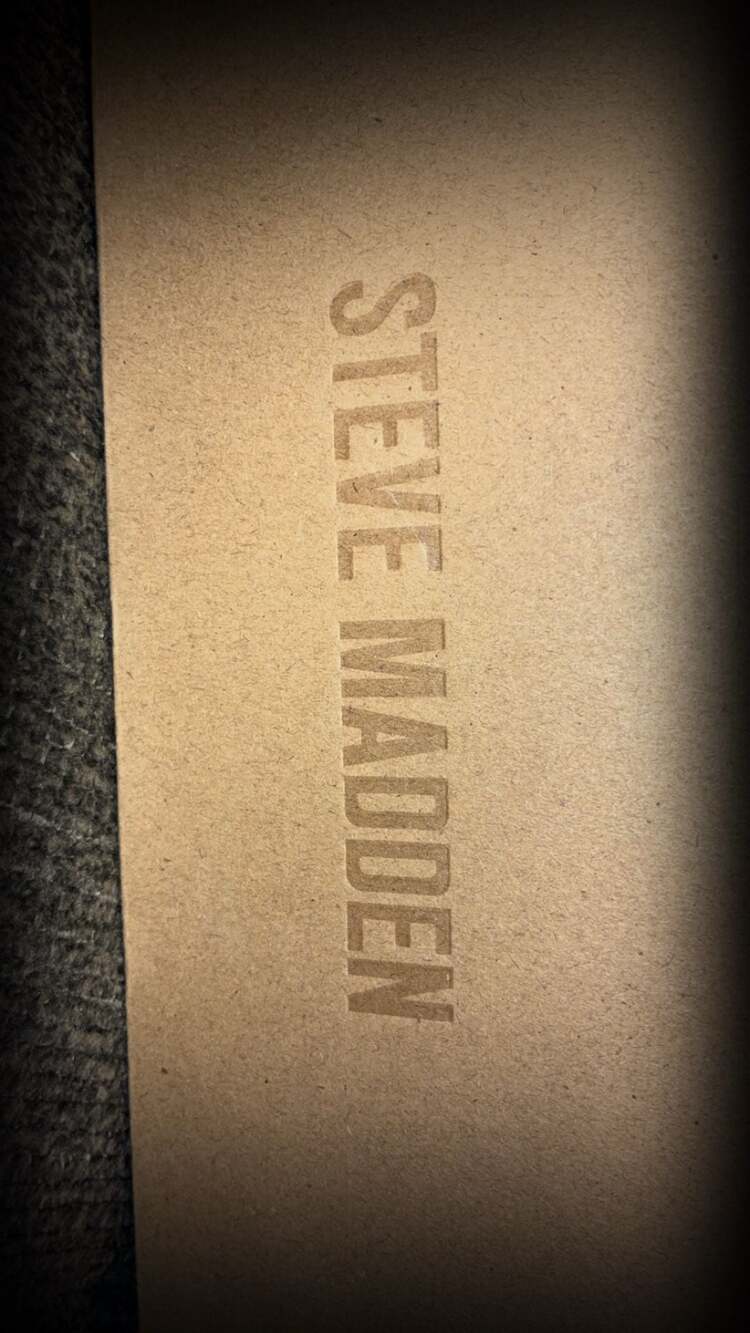 Steve Madden - Picture 9 of 9